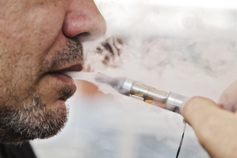 Anti-smoking / anti-vaping