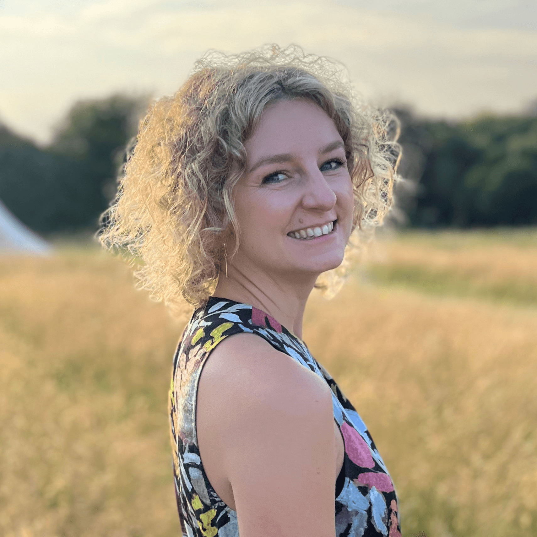 Dr Lisa Brighton - profile image