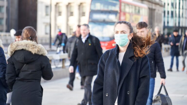 The effects of walking activity and long-term air pollution on COPD exacerbations